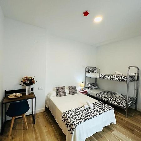 Hostel Costa-Luz Bejar 28-30 Huelva Exterior photo