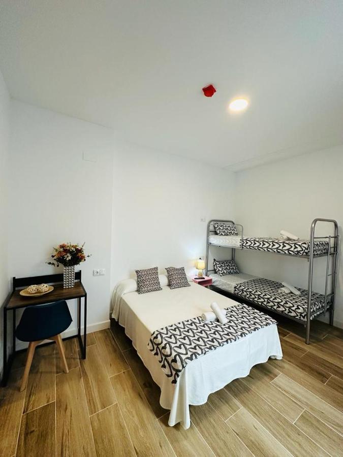 Hostel Costa-Luz Bejar 28-30 Huelva Exterior photo