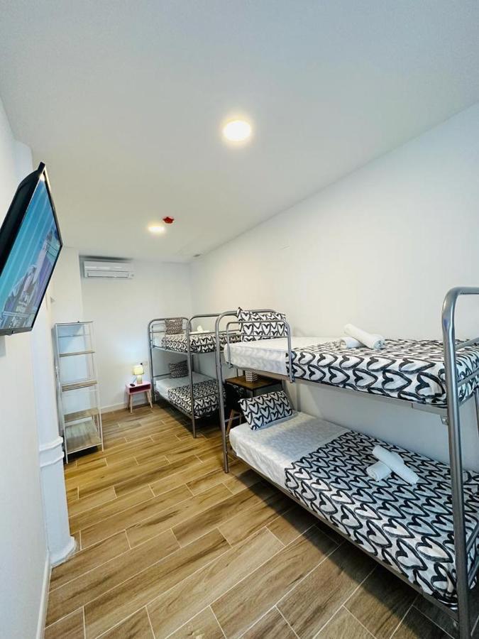 Hostel Costa-Luz Bejar 28-30 Huelva Exterior photo